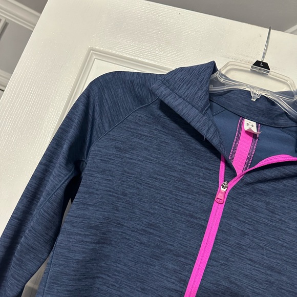 Women’s Under Armour Cold Gear Fitted Athletic Top - Picture 4 of 15